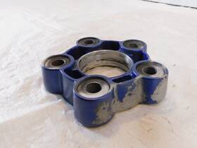 Ap8125946 Aprilia 2006-2008 Tuono 1000 Rsv1000 Blue Rear Wheel Spring Drive Holder Bracket