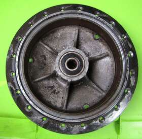 Can-am Original Oe 743 019 000 1973-1974 125 175 250 Tnt Enduro Front Wheel Hub P/n