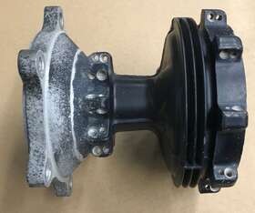 42610-mn1-670 Honda Xr600r Rear Wheel Hub 1988-90 Used Oe P/n