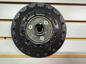 Honda 44601-395-670 1976 Mr 250 Elisinore Front Wheel Hub Part # Used