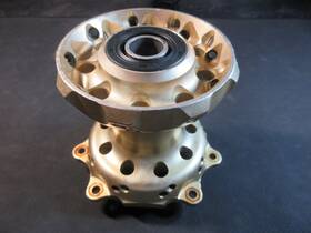 Tw717a-g Honda 11444 Talon Gold Front Wheel Hub Cr250 Cr125 1995 1996