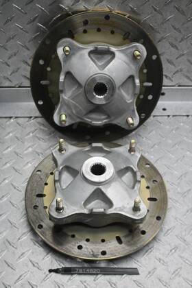 Polaris 7814820 2021 Sportsman 450 H.o. Front Left Right Wheel Hub With Rotors