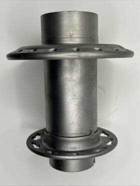 37-1158 Triumph 650 Rear Hub W1158 Used