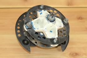 1uy-23501-01-00 Yamaha 1987 1988 1989 Banshee Yfz350 Left Front Wheel Hub Spindle Brake Rotor