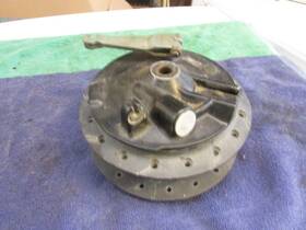 1x0-f5111-00-33 Yamaha Dt100 X Dt125 Mx100 Mx125 Rt100 At1 Ct1 Ht1 Front Hub