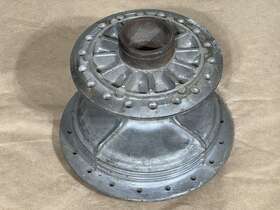 248-25311-00-00 Yamaha Nos Rear Wheel Hub Brake Drum At1 Ct1 At2 Ct2 At3 Ct3 Dt125 Dt175