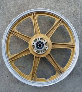 2a2-w2533-20-00 Yamaha 1977 - 1978 Rd400 Rear Wheel Hub Rd 400 76 77 78 Rim 1.85x18
