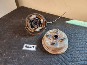 3hn-23502-01-00 Yamaha #a367 1993 Big Bear 350 4x4 Front Right Spindle Knuckle With Brake And Drum