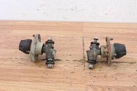 Yamaha 55x-23501-00-00 1985 Badger Yfm80 Front Left And Right Bearing Carrier Spindle Knuckle Pair